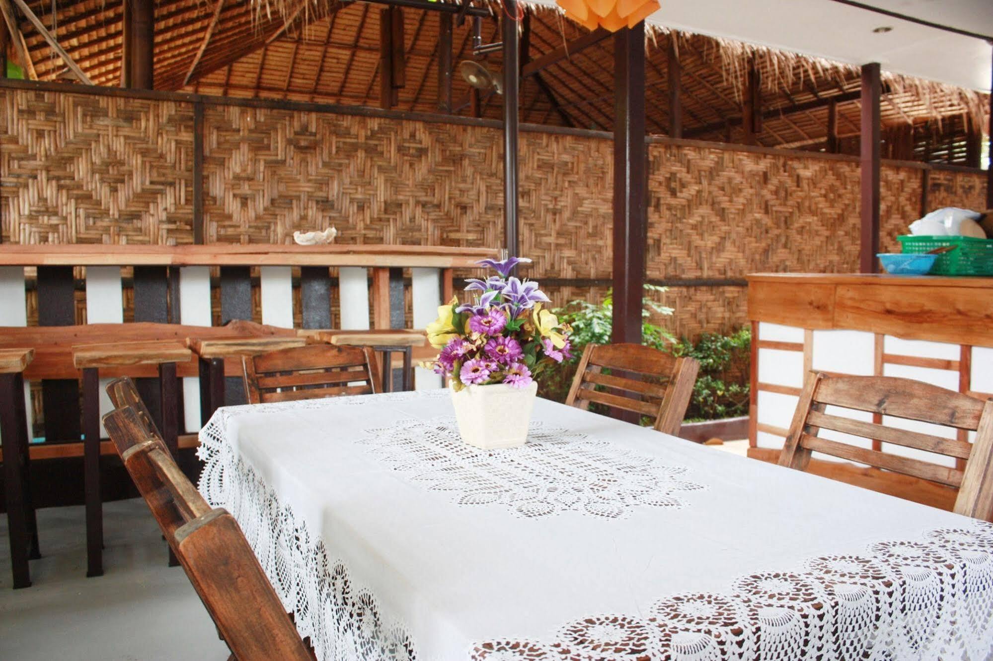 Lantern Inn Koh Lipe Exterior photo